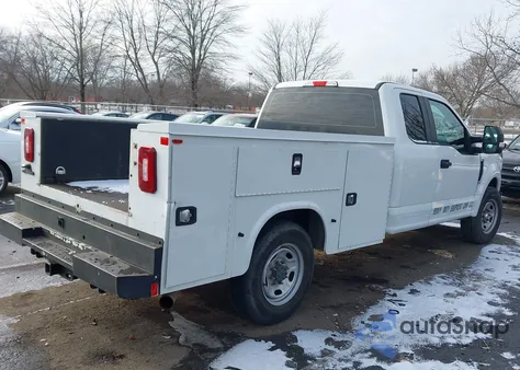 2018 Ford F-250 Xl z USA, uszkodzony, nr VIN 1FD7X2A65JEC69149